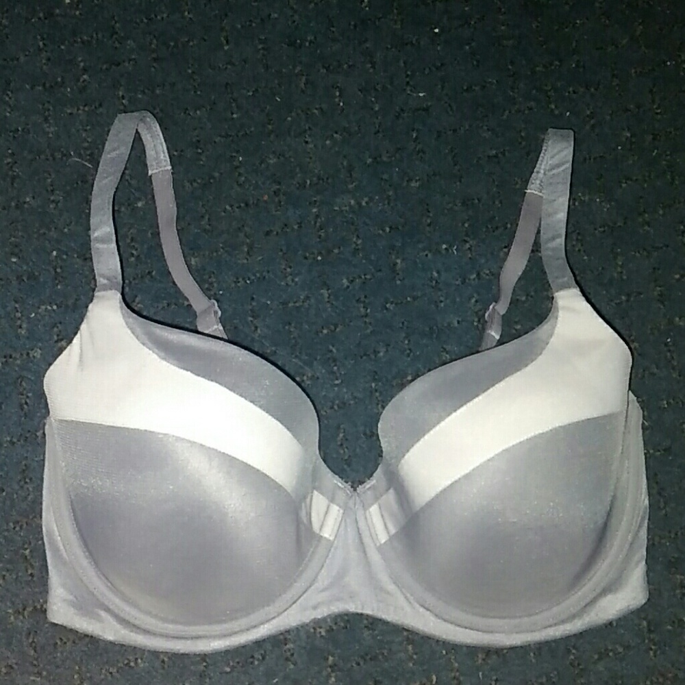 *VICTORIA'S SECRET* LINED DEMI 32 DDD BRA